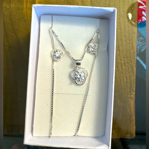 Silver set! - Picture 1 of 1